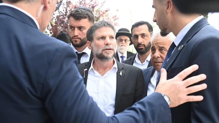 טקס יום הזיכרון בבית העלמין הצבאי בדימונה