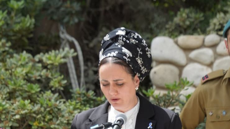 טקס יום הזיכרון בבית העלמין הצבאי בשדרות