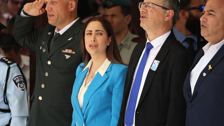 טקס יום הזיכרון בבית העלמין הצבאי ברמלה