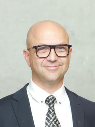 עו"ד אסף ורשה