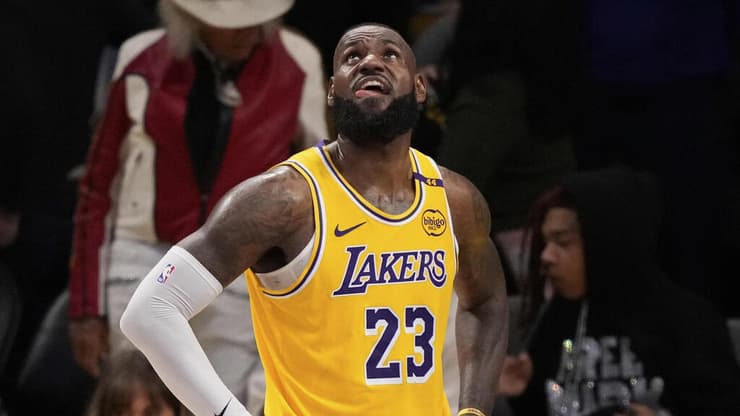 כבר נגמר? לברון ג'יימס (AP Photo/Mark J. Terrill) שחקן לוס אנג'לס לייקרס לברון ג'יימס