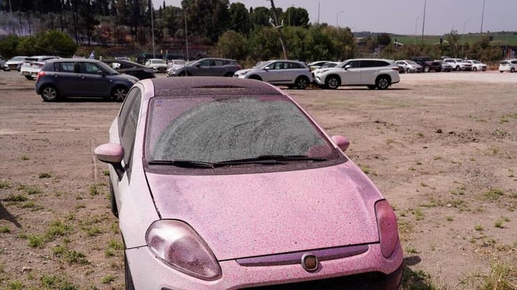 צילום: שלו שלום נזקי השריפה במחלף לטרון