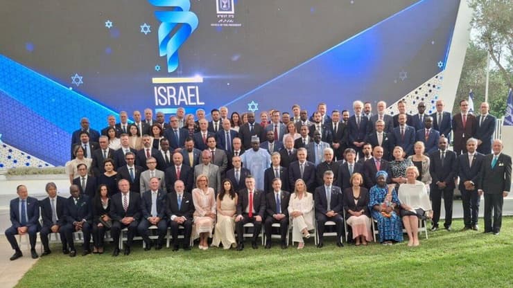 קבלת הפנים לסגל הדיפלומטי בבית הנשיא אירוע קבלת הפנים לסגל הדיפלומטי בבית הנשיא