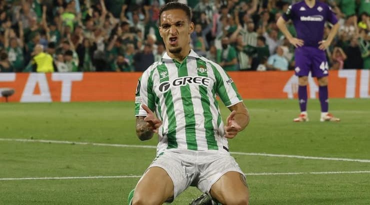 אנתוני חוגג (רויטרס) אנתוני חוגג