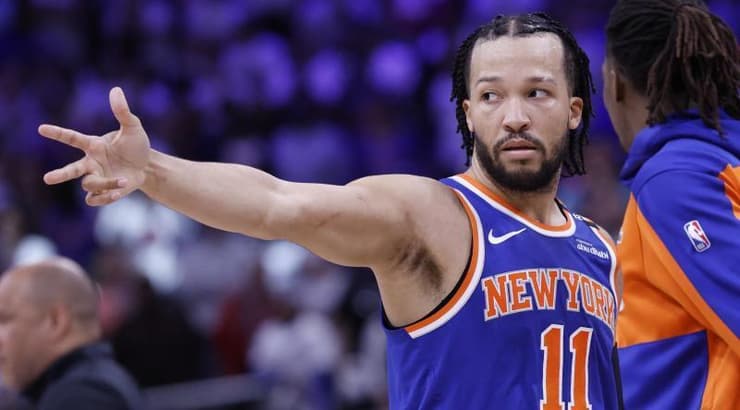 ג'יילן ברונסון חוגג