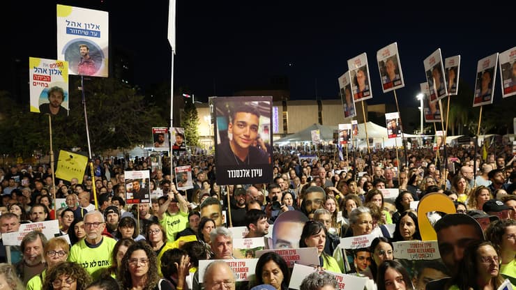 עצרת כיכר החטופים, ת"א