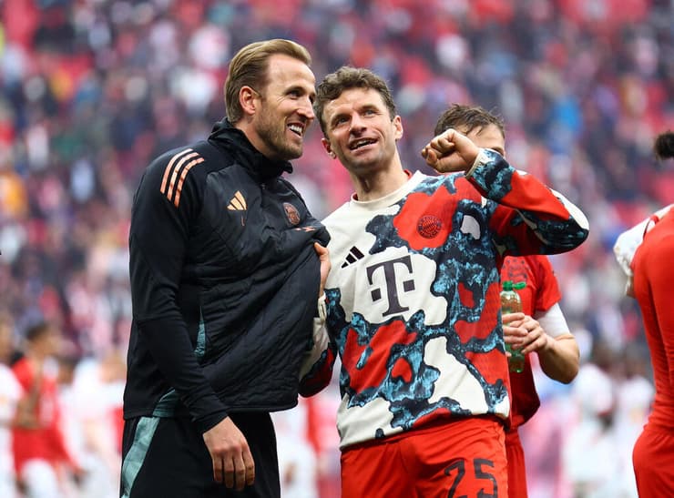 הם לא נראים מבואסים מדי. תומאס מולר וקיין