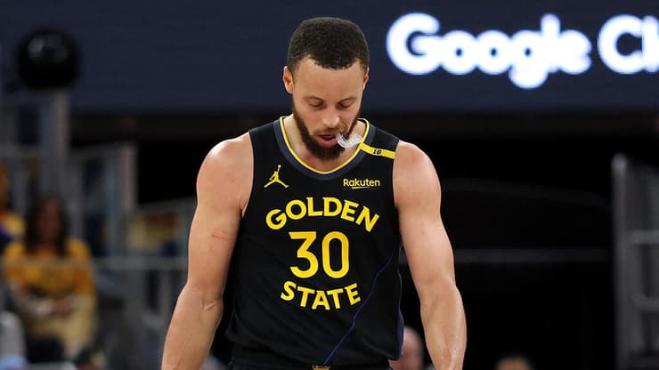 שחקן גולדן סטייט ווריורס סטף קרי