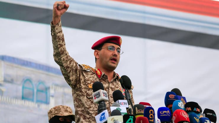 דובר החות'ים יחיא סריע. הטיל לא הגיע (צילום: Mohammed HUWAIS / AFP) תימן