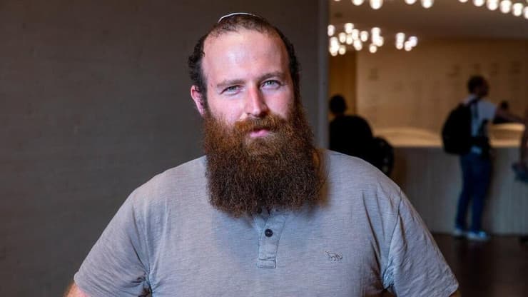  ארנון בן דב