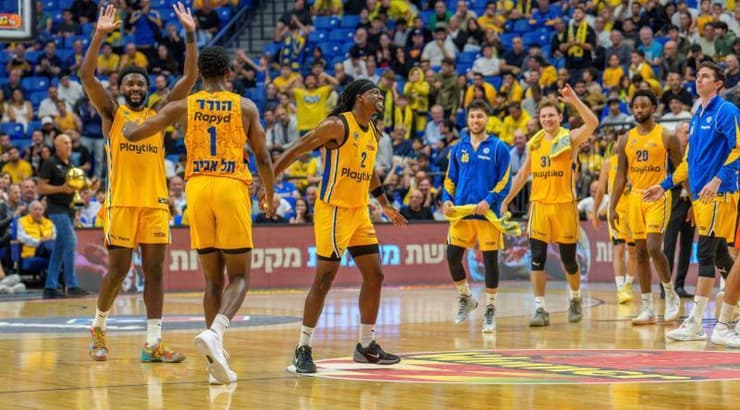 שחקני מכבי תל אביב בטירוף