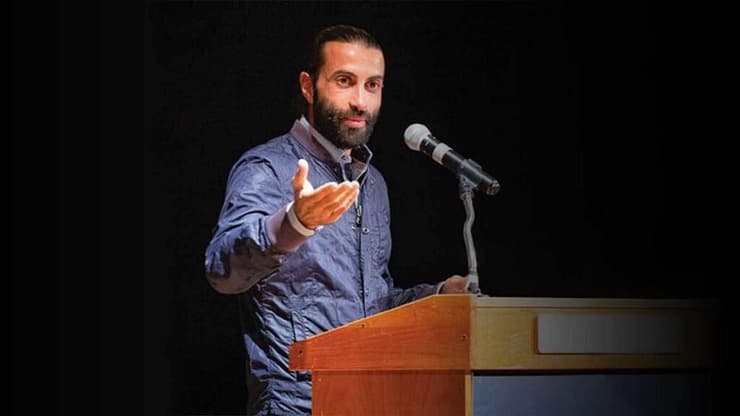 מתוך: "הנסיך הירוק" מסעב חסן יוסף (צילום: באדיבות אלון יוריק הפקות) מתוך: "הנסיך הירוק" מסעב חסן יוסף