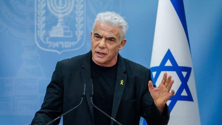 יאיר לפיד  יו"ר יש עתיד בישיבת סיעה