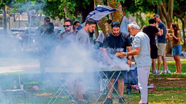 למצולמים אין קשר לכתבה
