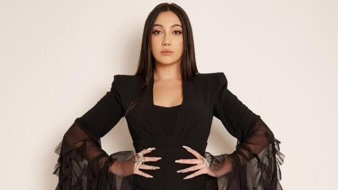 יובל רפאל בבגד לאירוויזיון