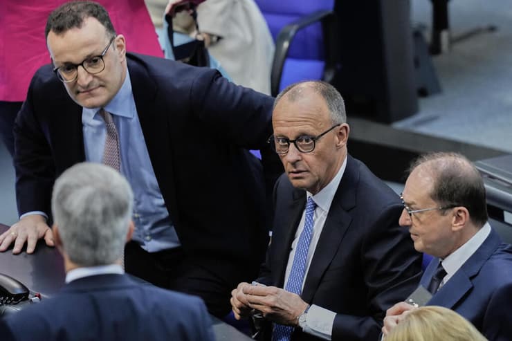 פרידריך מרץ הצבעה בפרלמנט של גרמניה