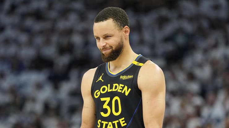 שחקן גולדן סטייט ווריורס סטף קרי