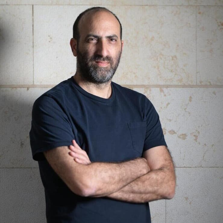 שחר פיינשטיין גבריאל, מנהל בית ספר בתל אביב
