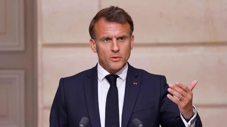 מסיבת עיתונאים בין נשיא צרפת לקנצלר של גרמניה