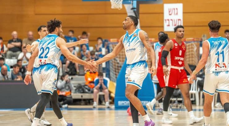 קנדל מקולום מרוצה