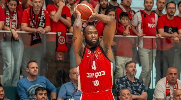 כריס ג'ונסון