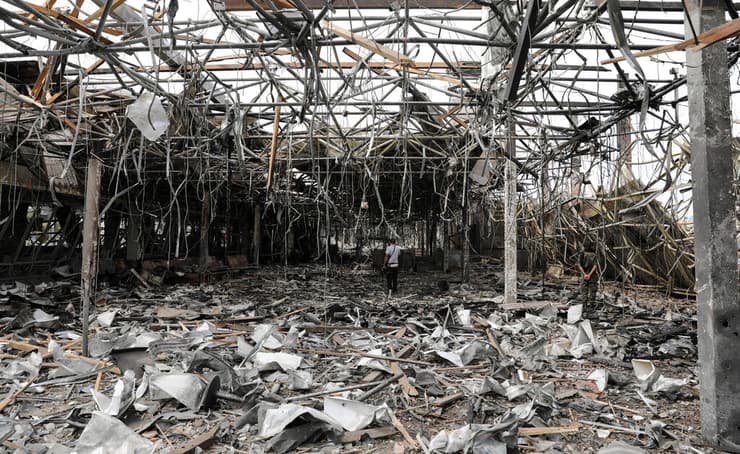 צילום: רויטרס/REUTERS/Khaled Abdullah ההרס בנמל התעופה בצנעא