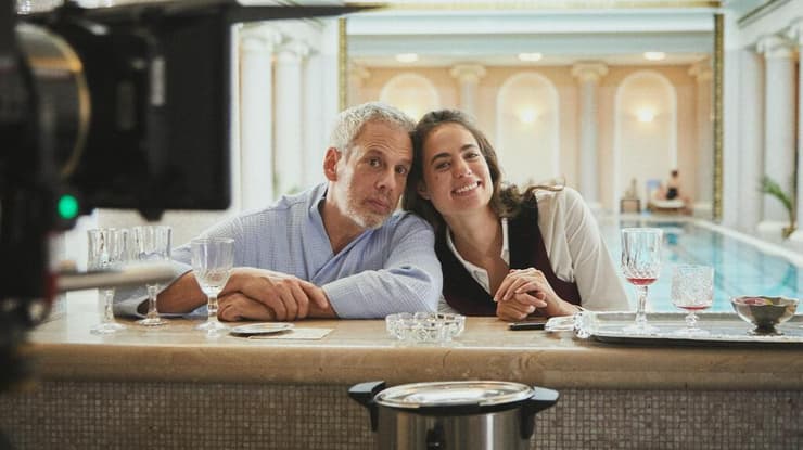 התפקיד לא חשוב כמו הדינמיקה. ג'וש פייס ודר זוזובסקי, מתוך צילומי "צ'קאאוט" (צילום: באדיבות סרטי יונייטד קינג ו- SE PRODUCTIONS) ג'וש פייס ודר זוזובסקי, מתוך צילומי "צ'קאאוט"