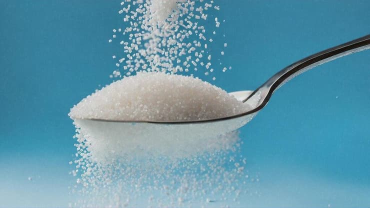 האריתריטול – ממתיק דל קלוריות שנמצא גם באופן טבעי בפירות – במוקד הוויכוח המדעי (צילום: Shutterstock) אריתריטול