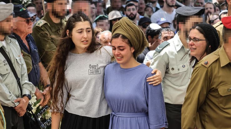 הלוויתו של סמל ישי אליקים אורבך