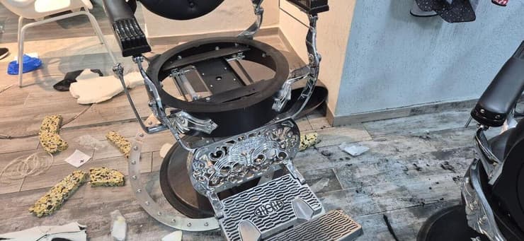 המספרה בכפר ברא לאחר הרצח במקום