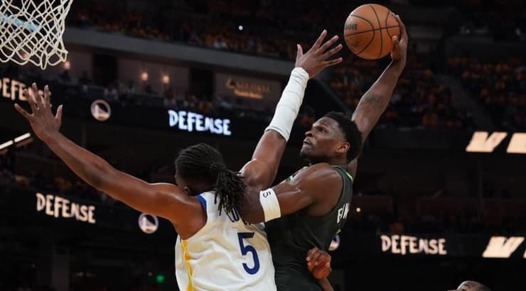 אנתוני אדוארדס (רויטרס) אנתוני אדוארדס