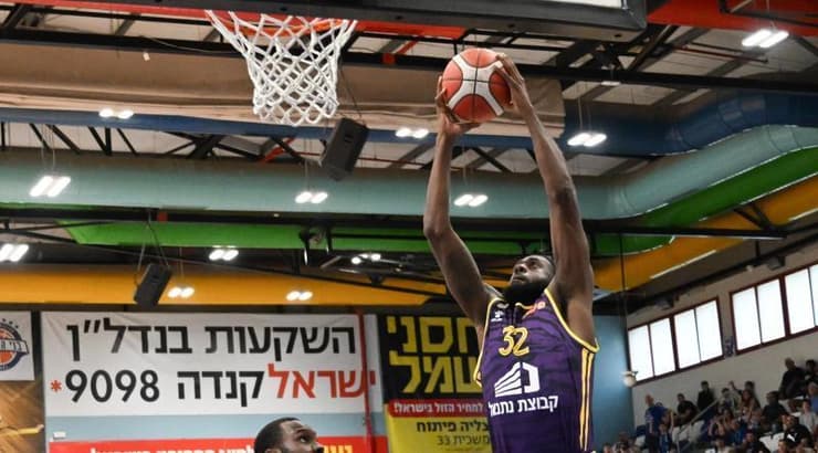 ג'סטין אלסטון מטביע (ראובן שוורץ) ג'סטין אלסטון מטביע