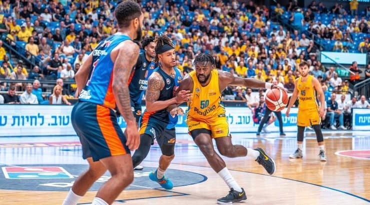 טרביון וויליאמס חודר (רועי כפיר) טרביון וויליאמס חודר