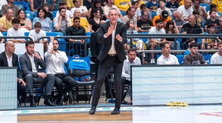 עודד קטש (רועי כפיר) עודד קטש