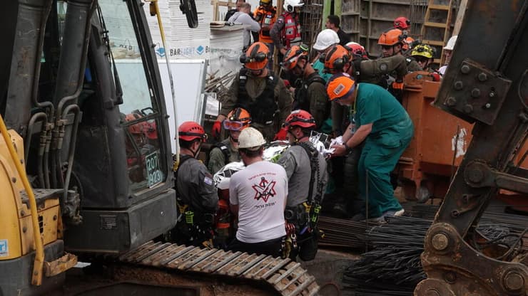 זירת קריסת אתר בנייה ברמת גן