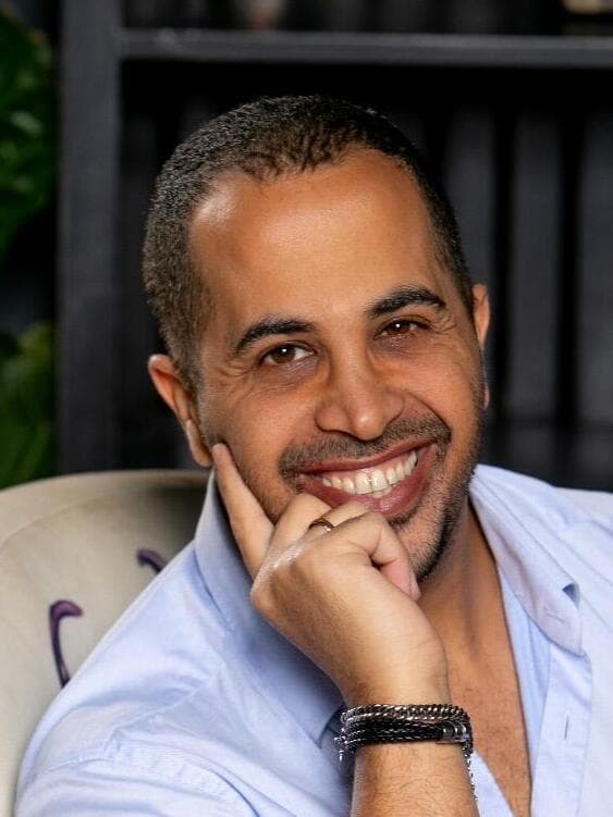 עו"ד אלעד בן משה