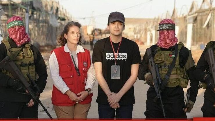 עידן אלכסנדר משתחרר מהשבי עידן אלכסנדר משתחרר מהשבי