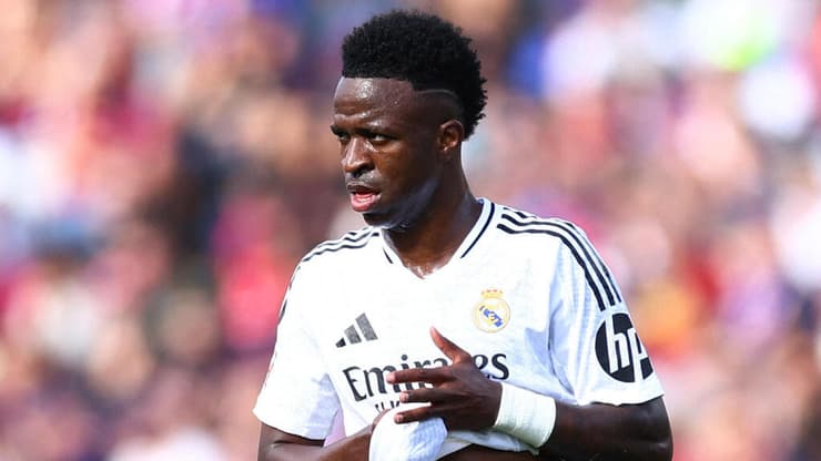 חוטף. ויניסיוס (REUTERS/Albert Gea) שחקן ריאל מדריד ויניסיוס