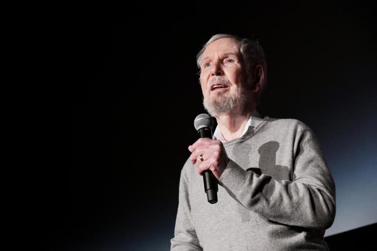 רוברט בנטון