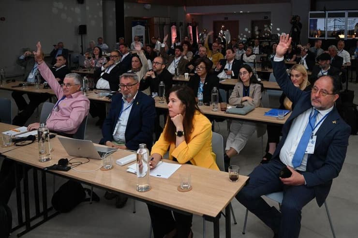 ההצבעה בכנס במדריד