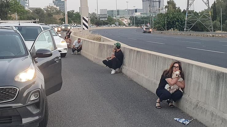 צומת רעננה בזמן אזעקה 