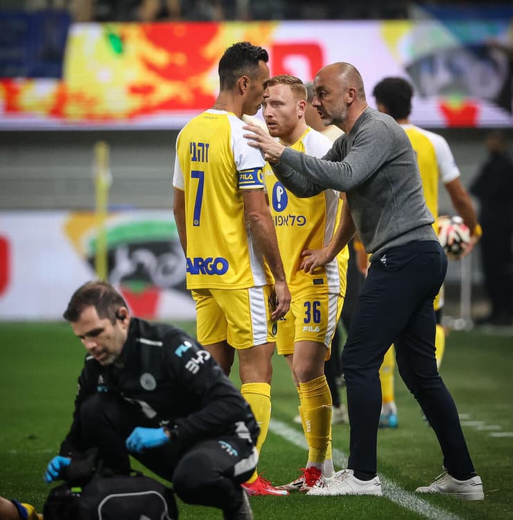 זהבי ולאזטיץ'