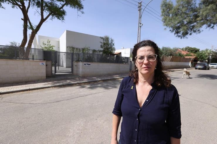 אמירה חכמון, תושבת עומר