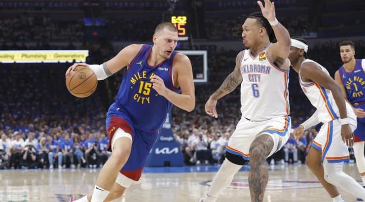 ניקולה יוקיץ' בפעולה