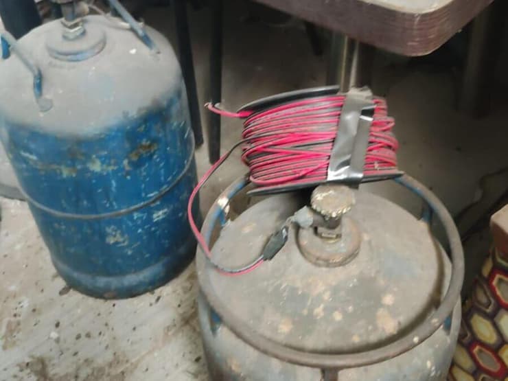 אמצעי הלחימה שאותרו על ידי כוחות צה"ל בזמן המצוד אחרי המחבל מאירוע הירי בברוכין