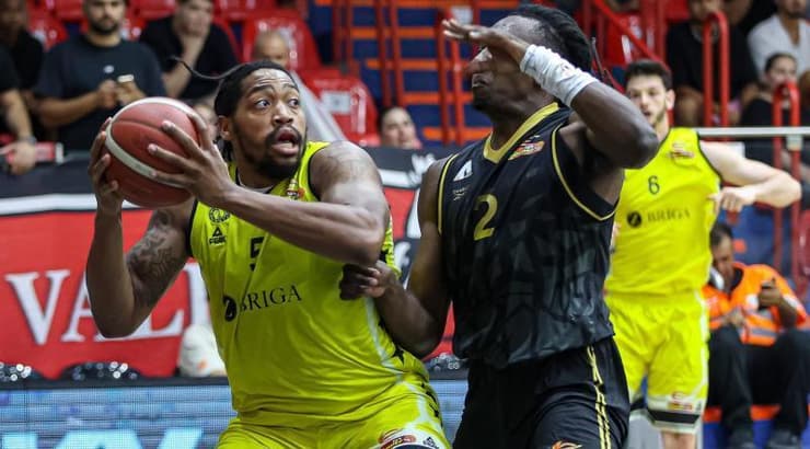 ברייס וושינגטון מול ג'סטין מאטס