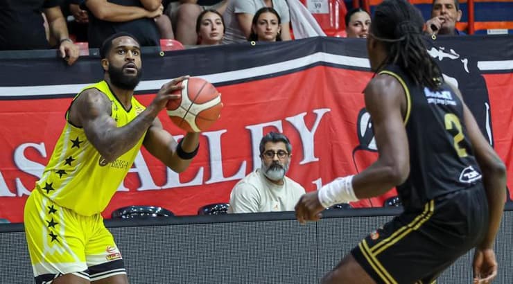 ברייס וושינגטון מול ג'סטין מאטס