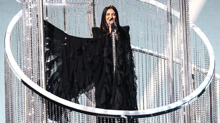 ביצוע יובל רפאל חצי גמר אירוויזיון 2025