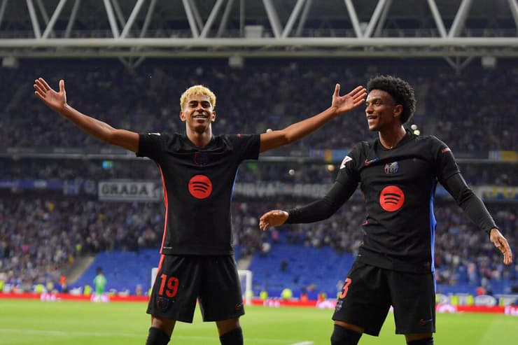 ברצלונה תהיה בדרג הראשון. ימאל (צילום: MANAURE QUINTERO / AFP) מעל כולם. ימאל חוגג את השער הראשון