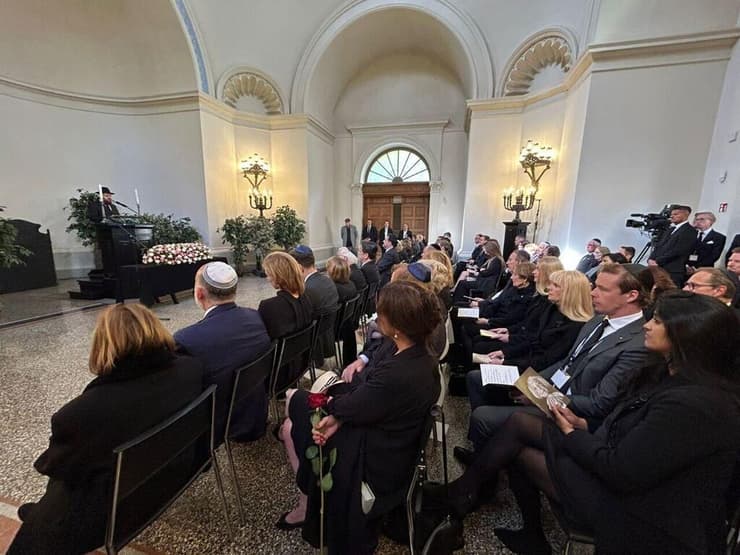 הטקס לזכרה של מרגוט פרידלנדר ז"ל